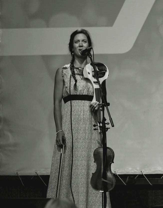 Eva Ludvík Kudrnová – Kapela MDŽ – Muzikantky, dámy, ženy.